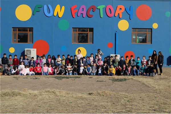 FMIS Students go to the Fun Factory